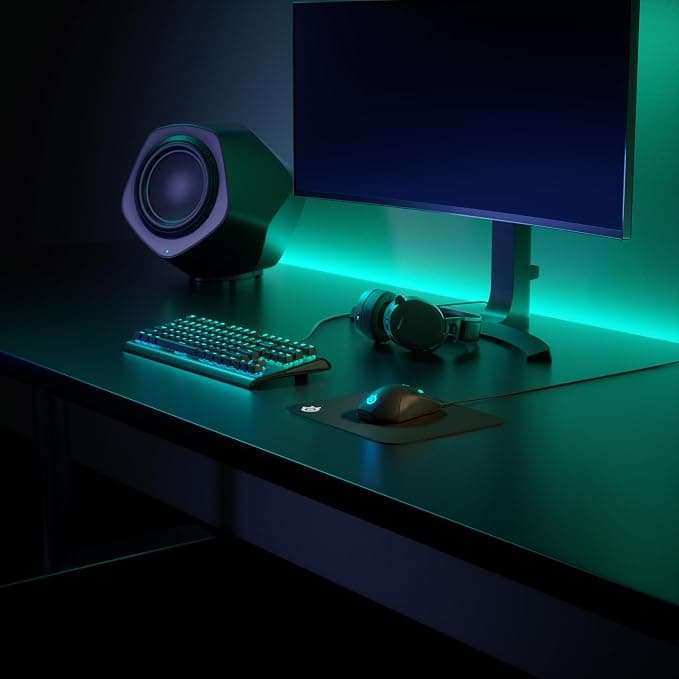 SteelSeries QcK Small Cloth Gaming Mouse Pad — 250 × 210 × 2 mm, Non-slip (63005)
