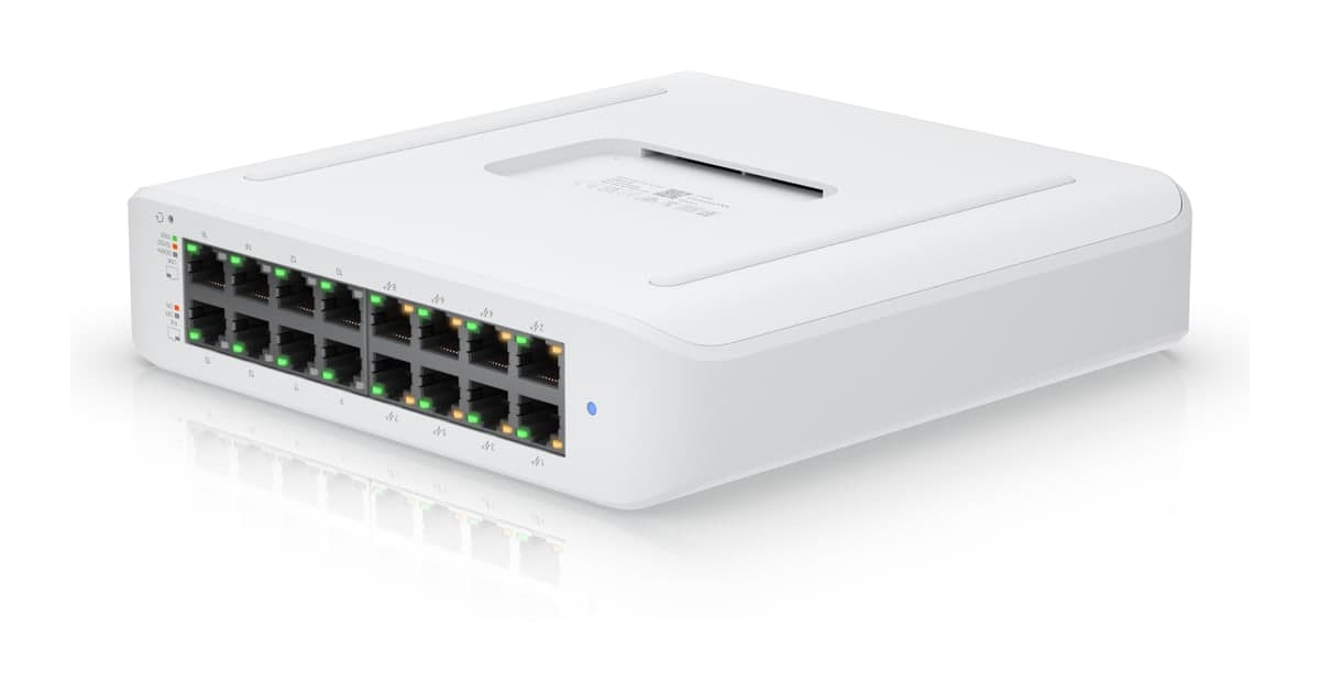 Ubiquiti UniFi Switch Lite 16 PoE — 16× GbE (8 PoE+), 45W, Desktop/Wall (USW-LITE-16-POE)